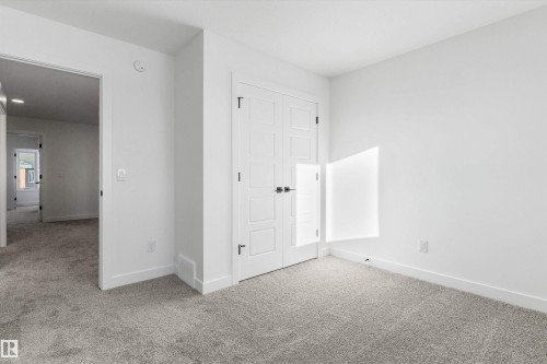 19107 20 Avenue, Edmonton, AB - Indoor Photo Showing Other Room
