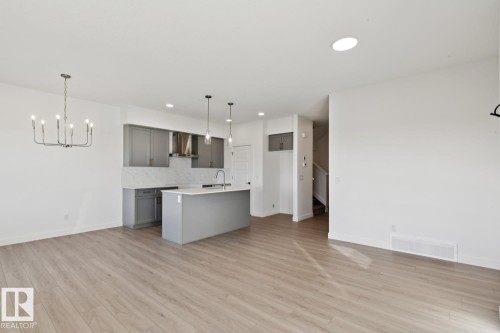 18923 28 Avenue, Edmonton, AB - Indoor Photo Showing Kitchen
