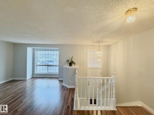 2 3311 58 Street, Edmonton, AB - Indoor Photo Showing Other Room