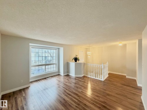 2 3311 58 Street, Edmonton, AB - Indoor