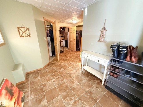 28 52327 Rge Road 20, Rural Parkland County, AB - Indoor Photo Showing Other Room