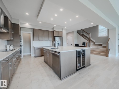 9756 222 Street, Edmonton, AB - Indoor Photo Showing Kitchen With Upgraded Kitchen