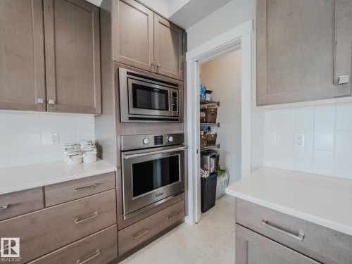 9756 222 Street, Edmonton, AB - Indoor Photo Showing Kitchen