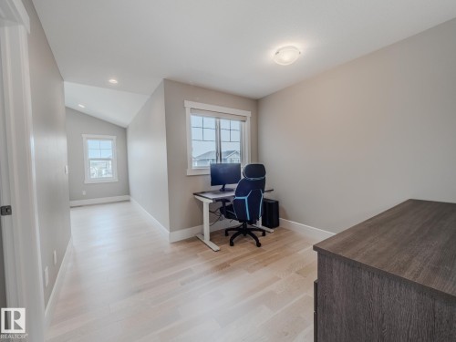 9756 222 Street, Edmonton, AB - Indoor