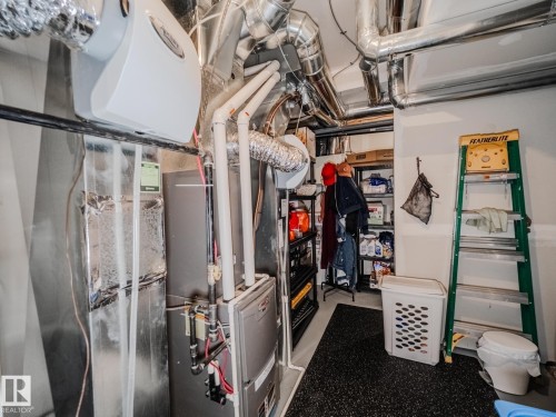 9756 222 Street, Edmonton, AB - Indoor