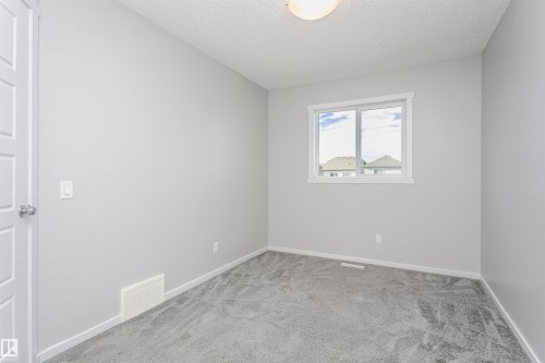 291 Edgemont Road, Edmonton, AB - Indoor Photo Showing Other Room