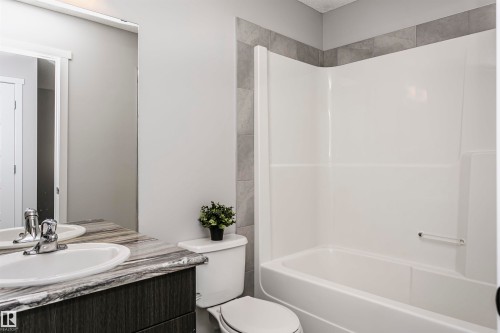 291 Edgemont Road, Edmonton, AB - Indoor Photo Showing Bathroom