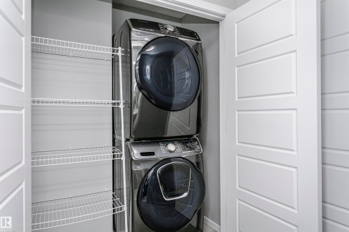 291 Edgemont Road, Edmonton, AB - Indoor Photo Showing Laundry Room