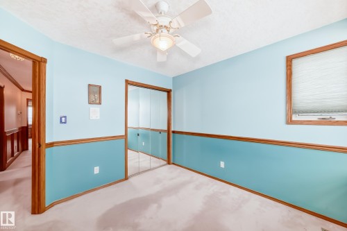 1720 Bearspaw Drive E, Edmonton, AB - Indoor Photo Showing Other Room