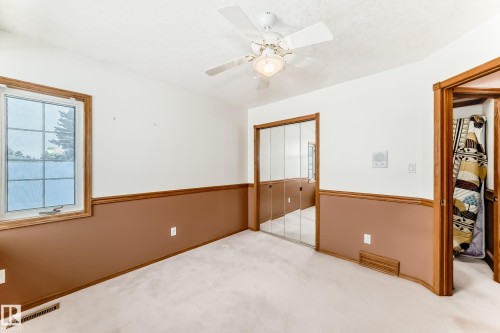 1720 Bearspaw Drive E, Edmonton, AB - Indoor Photo Showing Other Room