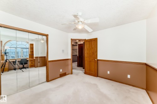 1720 Bearspaw Drive E, Edmonton, AB - Indoor Photo Showing Other Room