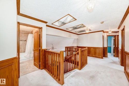 1720 Bearspaw Drive E, Edmonton, AB - Indoor Photo Showing Other Room