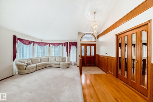 1720 Bearspaw Drive E, Edmonton, AB - Indoor