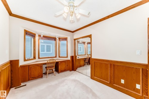 1720 Bearspaw Drive E, Edmonton, AB - Indoor Photo Showing Other Room