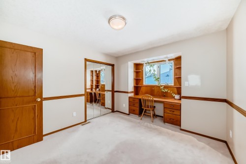 1720 Bearspaw Drive E, Edmonton, AB - Indoor Photo Showing Other Room