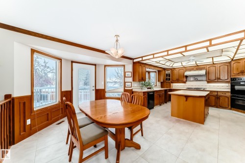 1720 Bearspaw Drive E, Edmonton, AB - Indoor Photo Showing Other Room