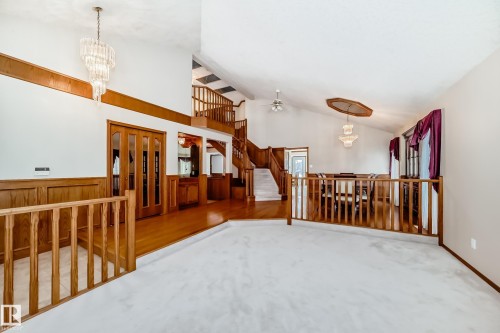 1720 Bearspaw Drive E, Edmonton, AB - Indoor Photo Showing Other Room