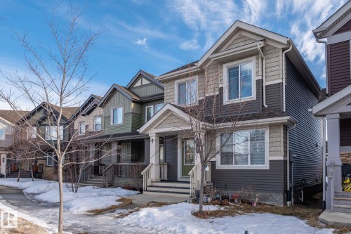 Craftsman-style home with covered porch - 3221 Cherry Cres Sw, Edmonton, AB - Outdoor With Facade