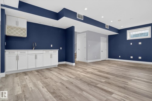 3964 Claxton Loop, Edmonton, AB - Indoor