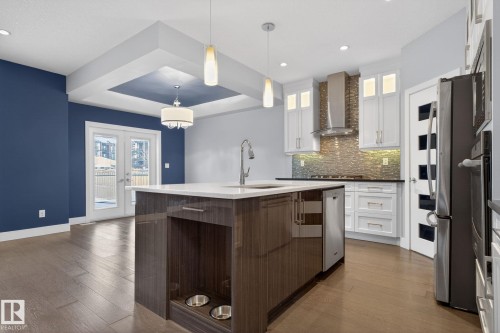 3964 Claxton Loop, Edmonton, AB - Indoor Photo Showing Kitchen With Upgraded Kitchen