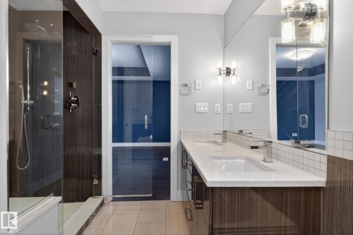 3964 Claxton Loop, Edmonton, AB - Indoor Photo Showing Bathroom