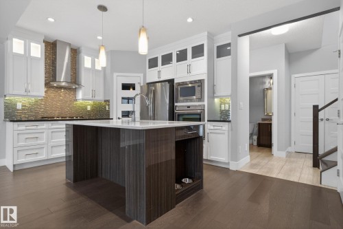 3964 Claxton Loop, Edmonton, AB - Indoor Photo Showing Kitchen With Upgraded Kitchen