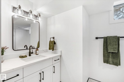 Bathroom with vanity - 4120 108 Street, Edmonton, AB - Indoor Photo Showing Bathroom