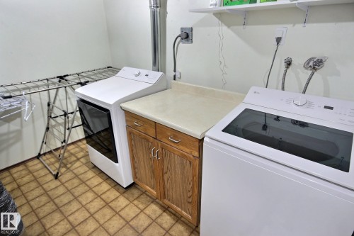 3519 16A Avenue, Edmonton, AB - Indoor Photo Showing Laundry Room