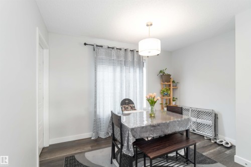 3 3305 Orchards Link Sw, Edmonton, AB - Indoor Photo Showing Dining Room