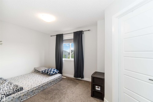 3 3305 Orchards Link Sw, Edmonton, AB - Indoor Photo Showing Bedroom