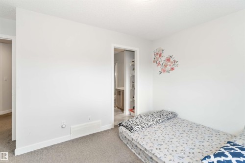 3 3305 Orchards Link Sw, Edmonton, AB - Indoor Photo Showing Bedroom