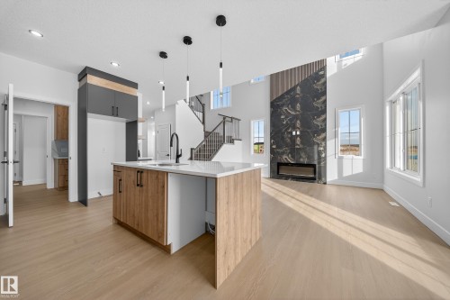 437 Crystal Creek Link, Leduc, AB - Indoor Photo Showing Kitchen