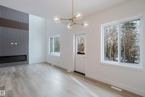 4 Meadowgrove Landing, Spruce Grove, AB - Indoor Photo Showing Other Room