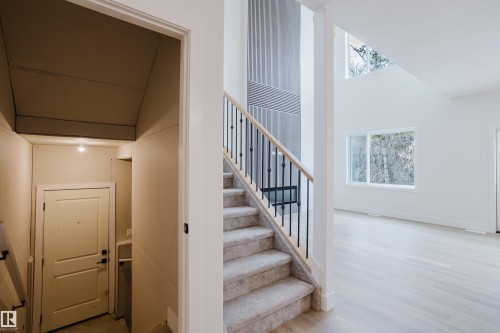 4 Meadowgrove Landing, Spruce Grove, AB - Indoor Photo Showing Other Room