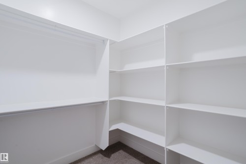 4 Meadowgrove Landing, Spruce Grove, AB - Indoor With Storage