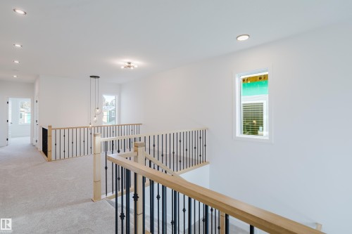 4 Meadowgrove Landing, Spruce Grove, AB - Indoor Photo Showing Other Room