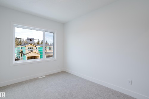 4 Meadowgrove Landing, Spruce Grove, AB - Indoor Photo Showing Other Room