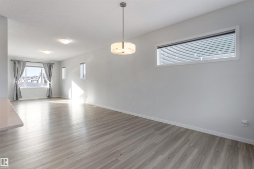 579 Ebbers Way, Edmonton, AB - Indoor