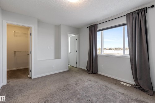 579 Ebbers Way, Edmonton, AB - Indoor