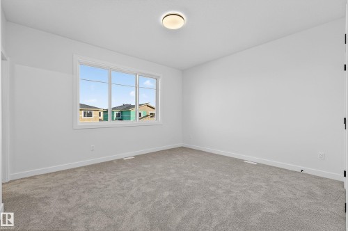 120 Pierwyck Loop, Spruce Grove, AB - Indoor Photo Showing Other Room