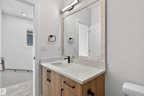 120 Pierwyck Loop, Spruce Grove, AB - Indoor Photo Showing Bathroom