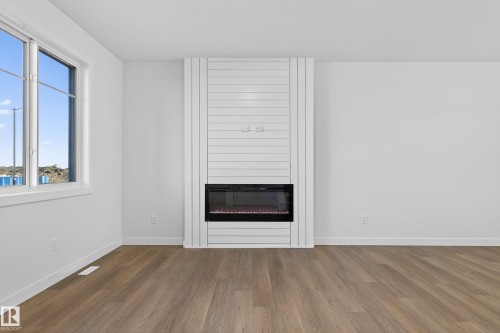 120 Pierwyck Loop, Spruce Grove, AB - Indoor With Fireplace