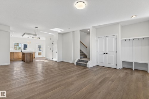 120 Pierwyck Loop, Spruce Grove, AB - Indoor Photo Showing Other Room