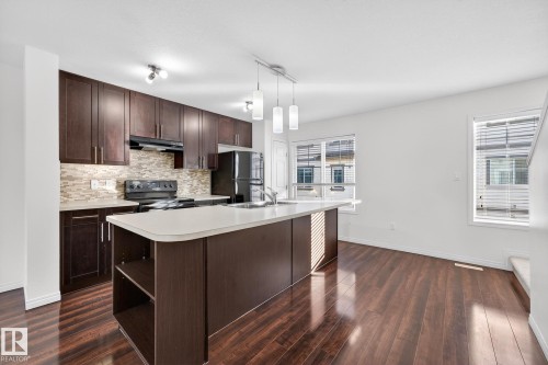 10 4825 Terwillegar Common, Edmonton, AB - Indoor Photo Showing Kitchen With Upgraded Kitchen