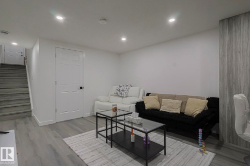 10103 172 Avenue, Edmonton, AB - Indoor