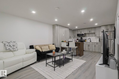 10103 172 Avenue, Edmonton, AB - Indoor