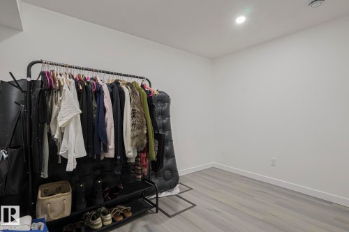 10103 172 Avenue, Edmonton, AB - Indoor With Storage