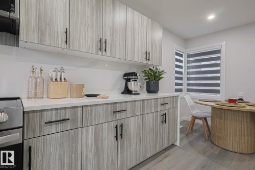 10103 172 Avenue, Edmonton, AB - Indoor