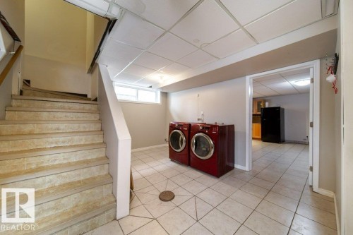 11235 Groat Road, Edmonton, AB - Indoor Photo Showing Other Room