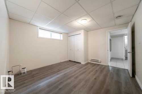 11235 Groat Road, Edmonton, AB - Indoor